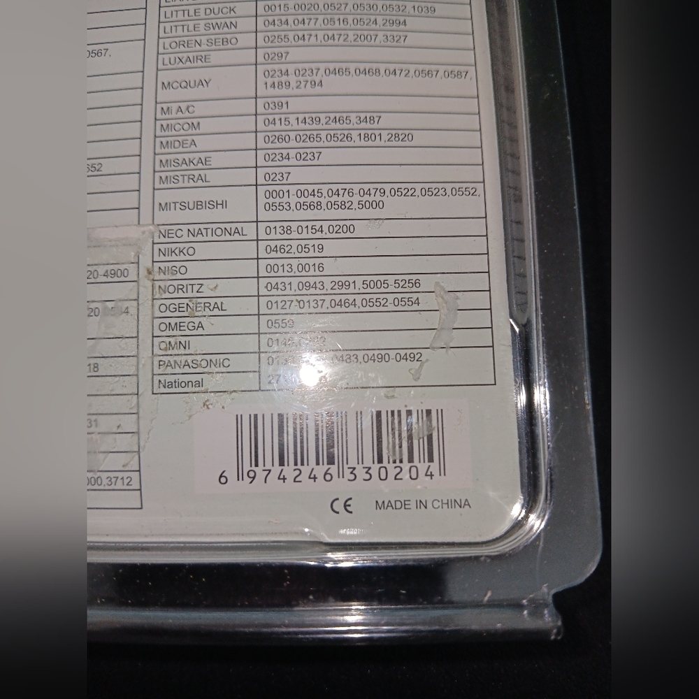 Universal AC Remote Control - White - Picture 3 of 4